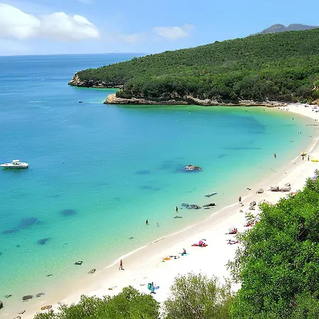 Apartment Comfortable In With Garden And Shared Pool