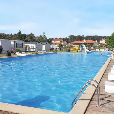 Apartment Comfortable In With Garden And Shared Pool