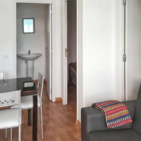 Comfortable In With Garden And Shared Pool Apartment Pataias