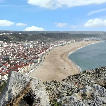 Apartment Comfortable In With Garden And Shared Pool