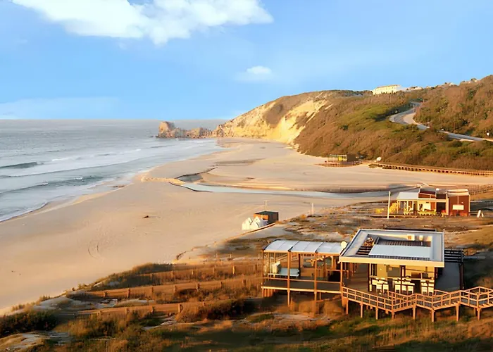 Comfortable In With Garden And Shared Pool דירה *