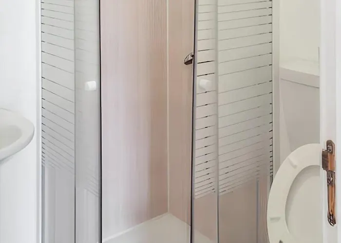 Comfortable In With Garden And Shared Pool Apartamento